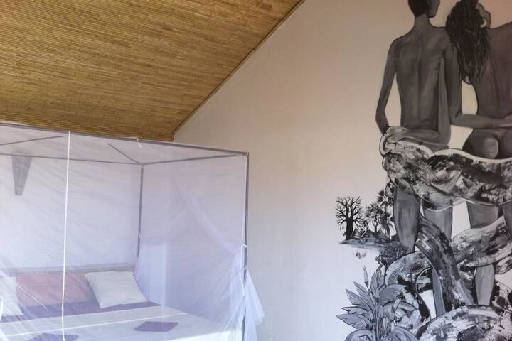 Room 4 of 35