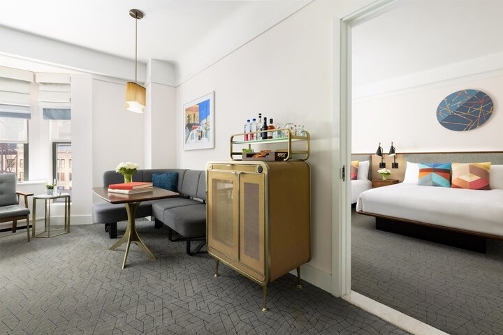 Room 41 of 85