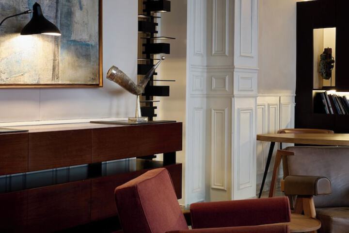 Entrance & Lobby