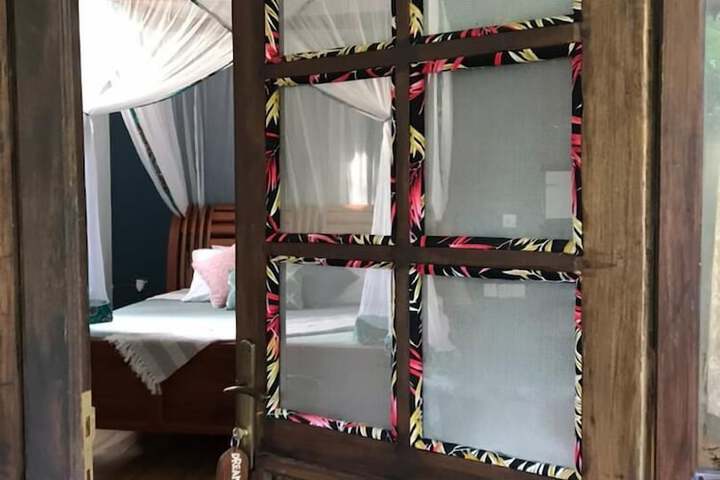 Room 17 of 18