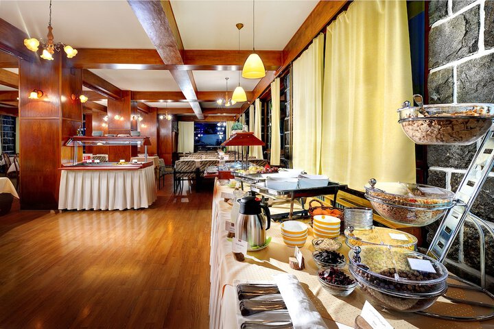Cafe