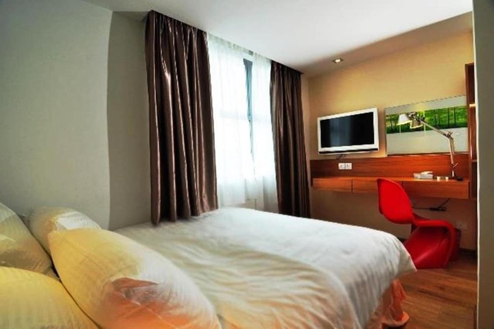 Room 15 of 55