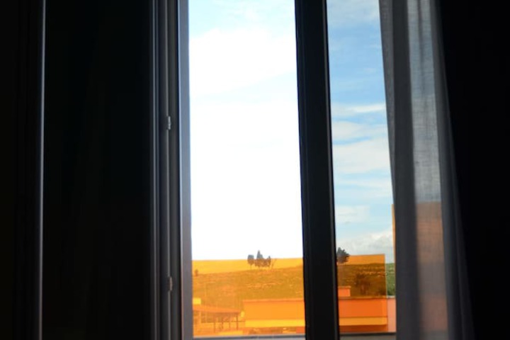 Room 6 of 55