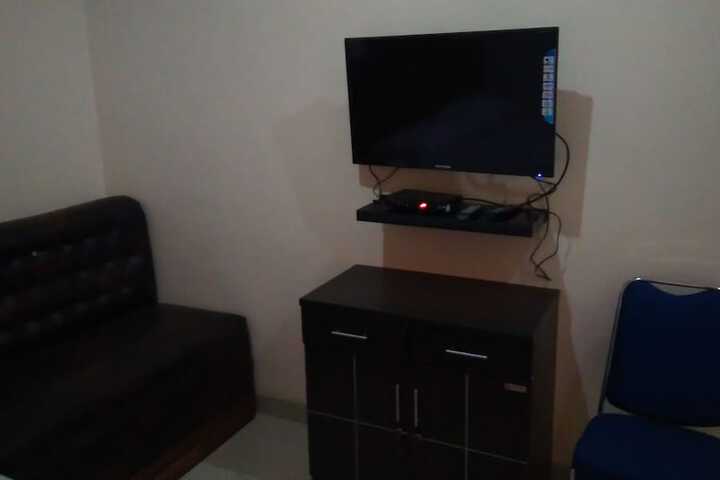 Room 10 of 24