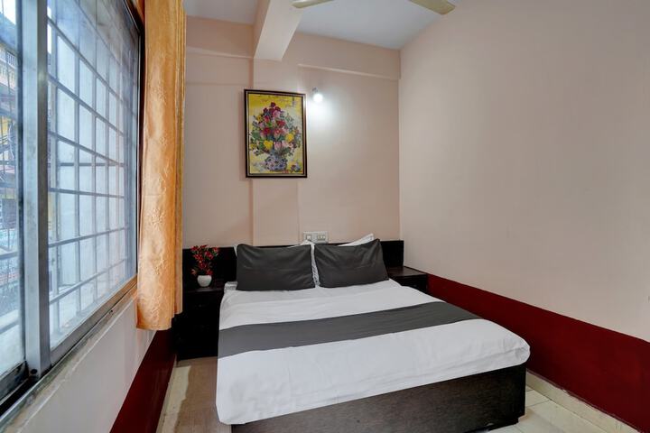 Room 10 of 17
