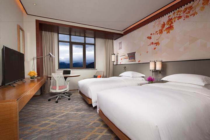 Room 4 of 47