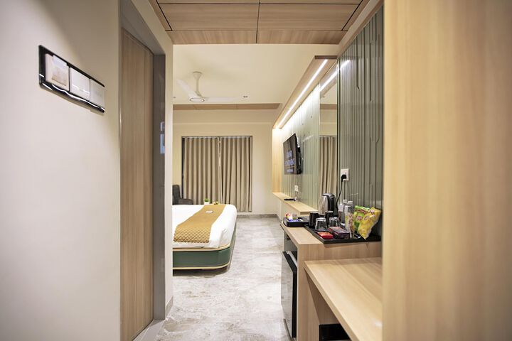 Room 13 of 47
