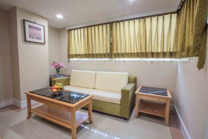 Room 30 of 35