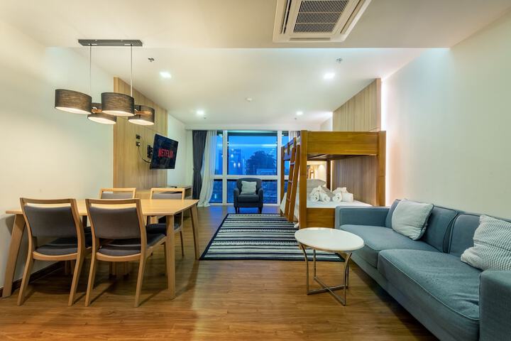 Room 45 of 169