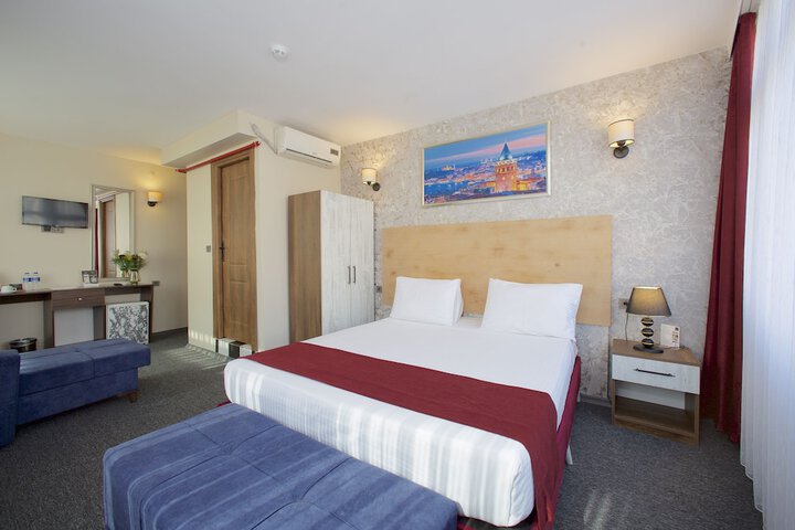 Room 14 of 49