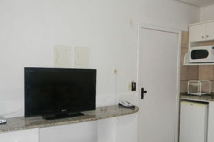 Room 30 of 32