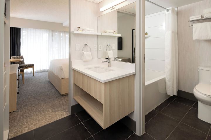Room 9 of 26