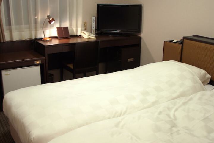 Room 5 of 31
