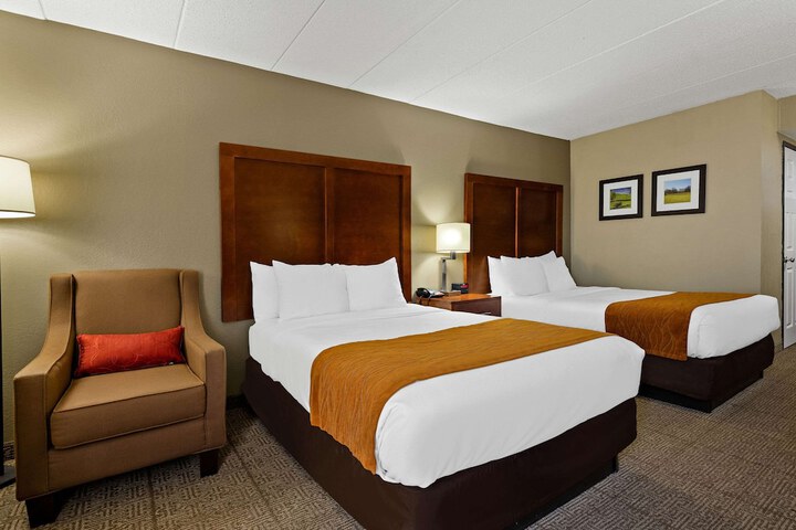 2 Double Beds (4 of 14)