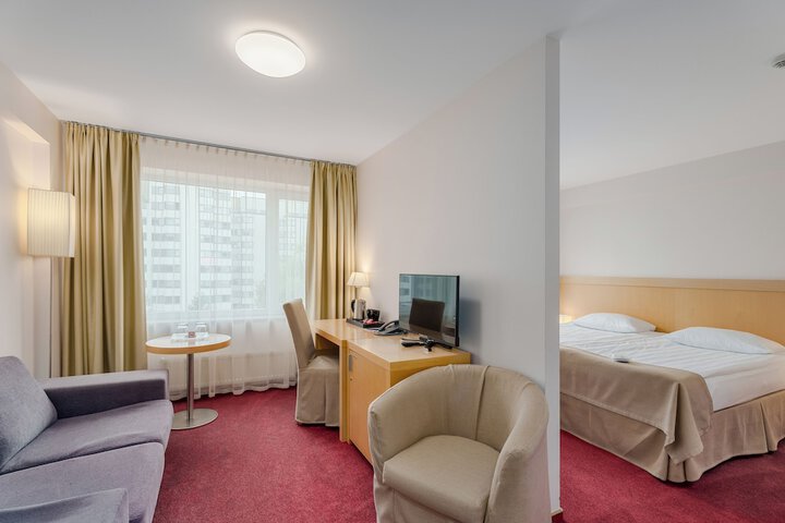 Room 30 of 58