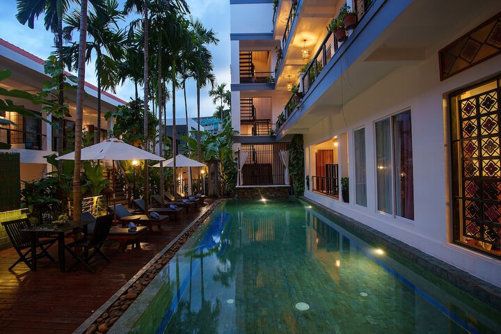 Pool 32 of 67
