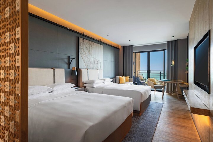 Room 35 of 151