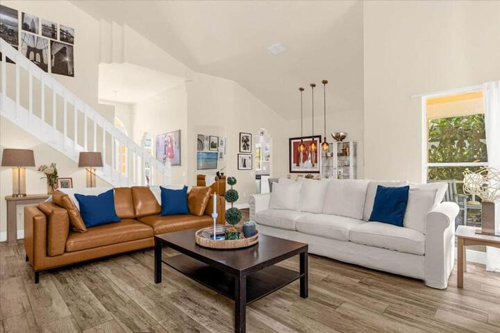 Luxury 4BR Home at Ventura Golf and Country Club in Orlando, FL