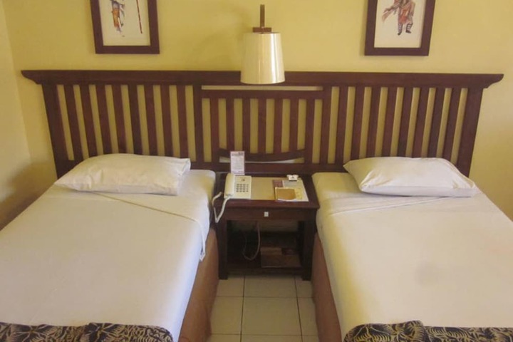 Room 7 of 70