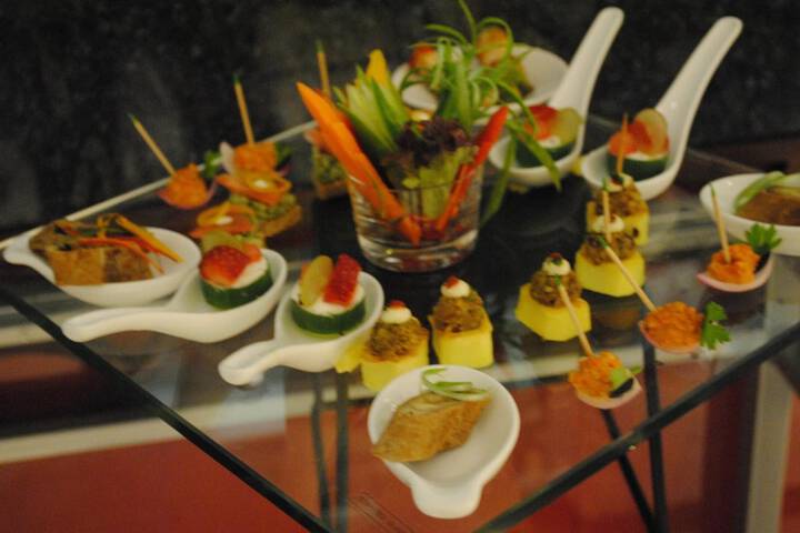 Dining 38 of 60