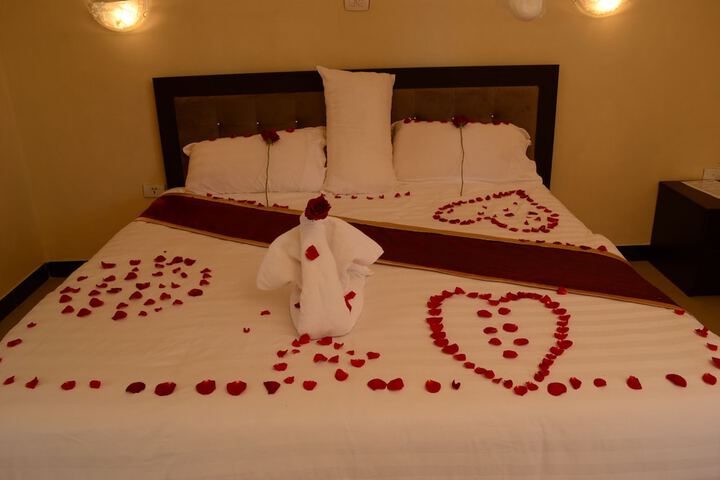 Room 8 of 35