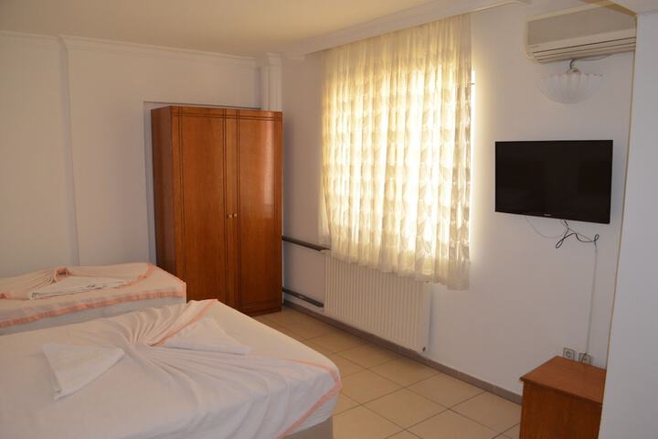 Room 11 of 39