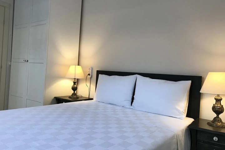 Room 3 of 5