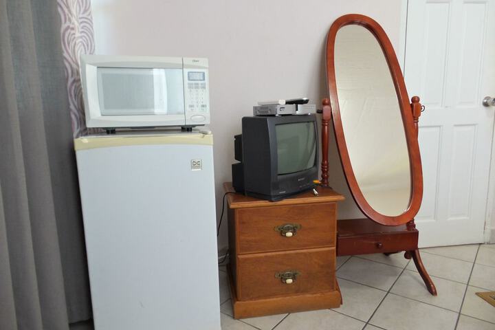Room 18 of 38