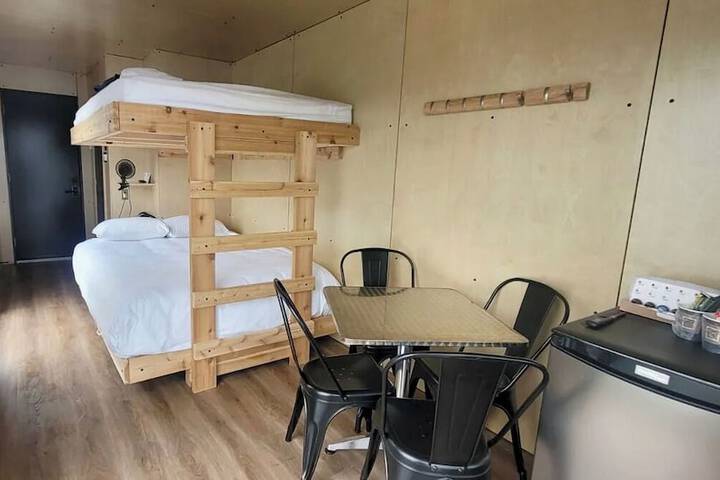 Room 3 of 26