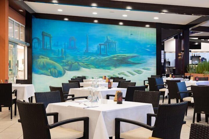 Dining 69 of 109