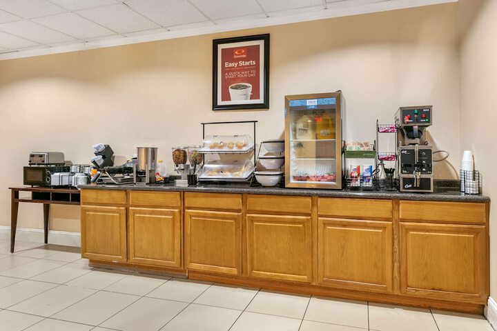 Breakfast/Coffee Service 19 of 23