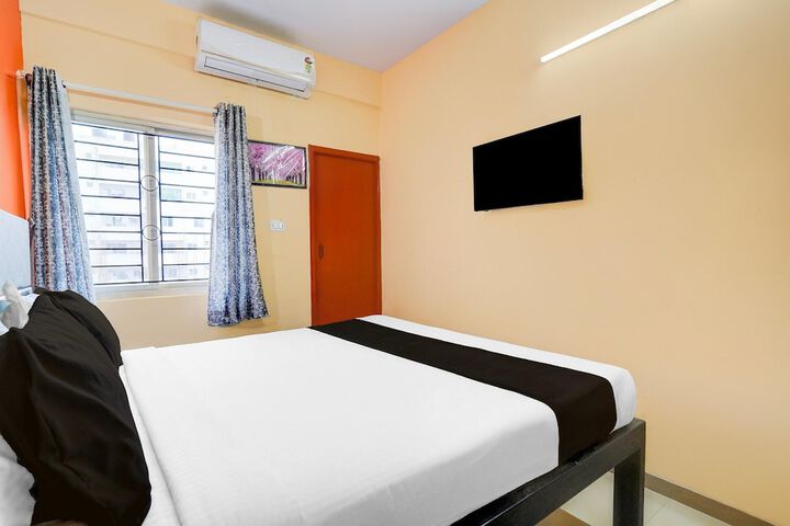Room 15 of 32