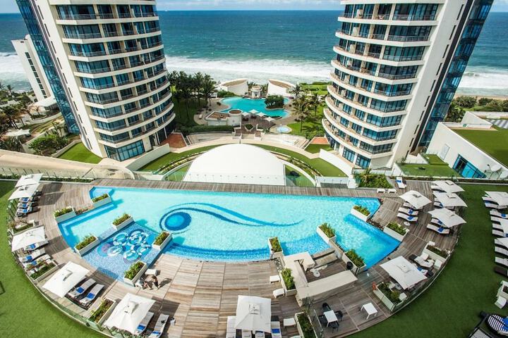 Pool 106 of 210