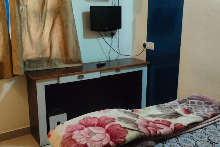 Room 17 of 66