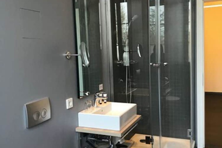 Room 15 of 30