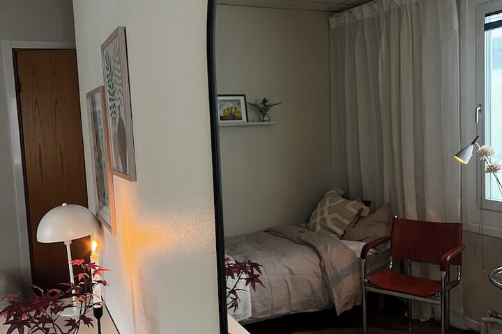 Room 10 of 31
