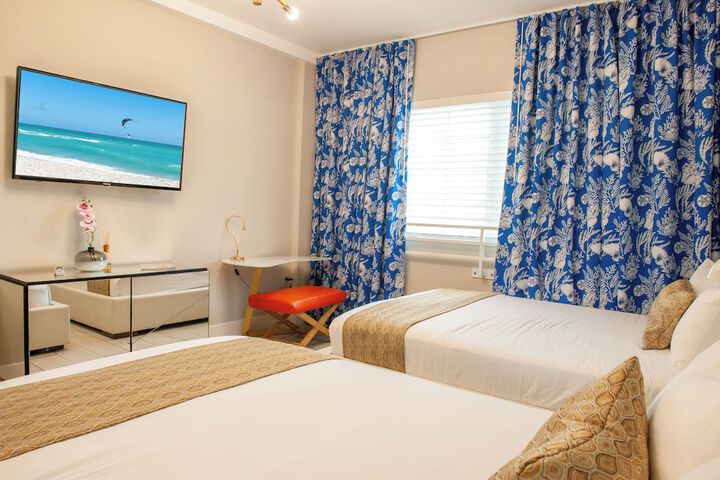 Standard Double Queen Room (1 of 4)