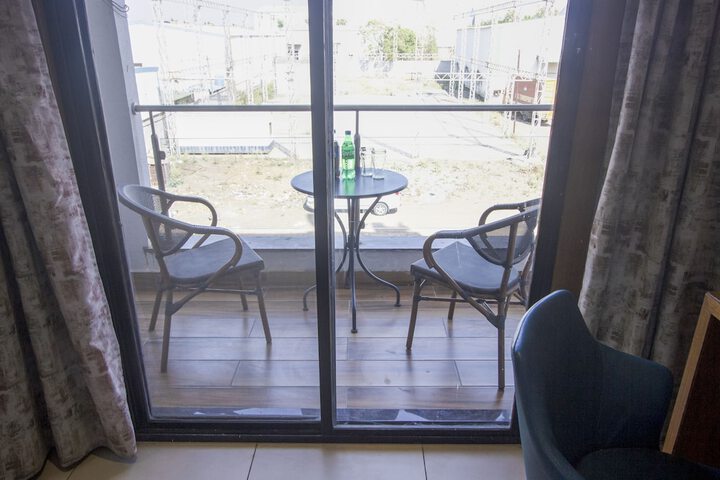Room 16 of 23