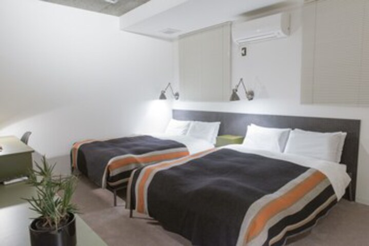 Room 55 of 214
