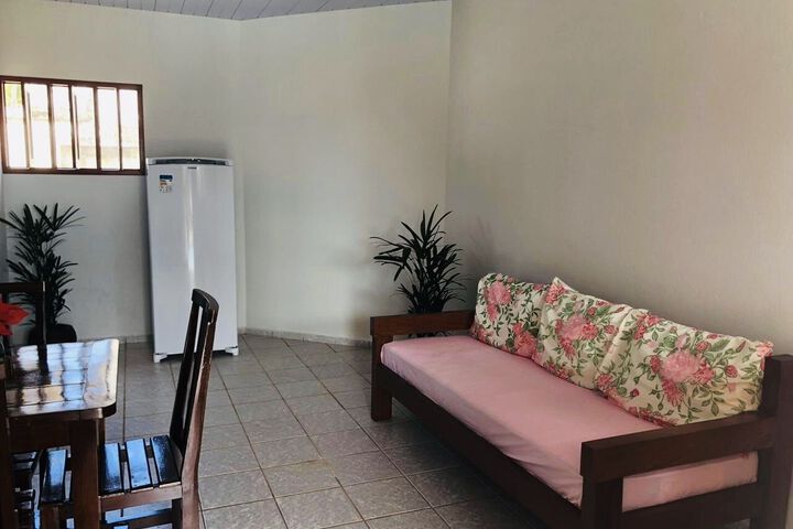 Room 10 of 18