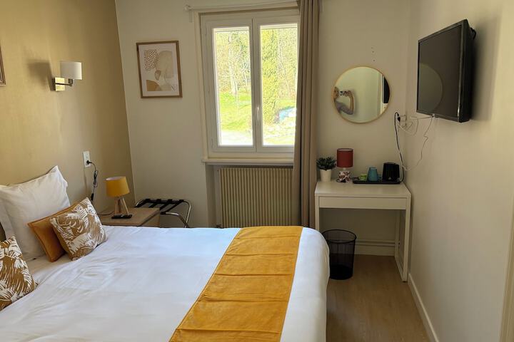 Room 10 of 39