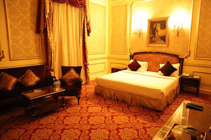 Room 30 of 101