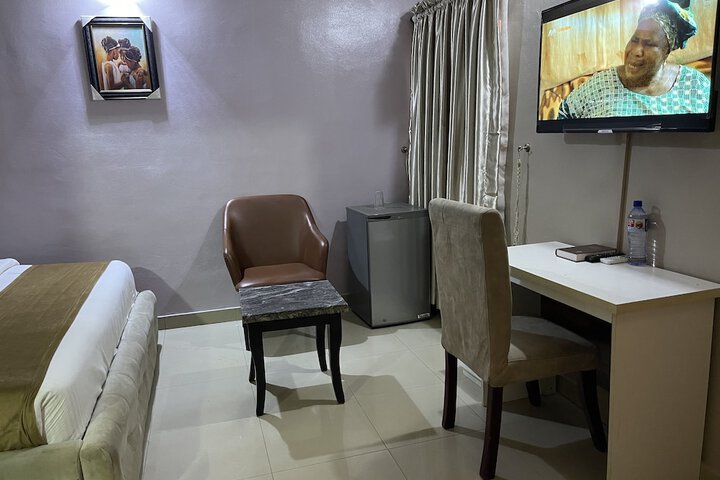 Room 18 of 54