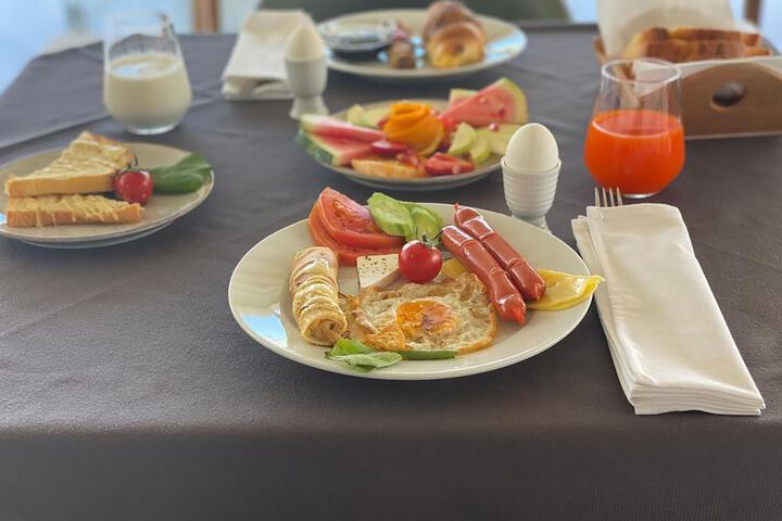 Breakfast/Coffee Service 40 of 48