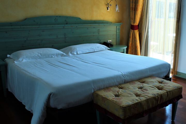 Room 11 of 71