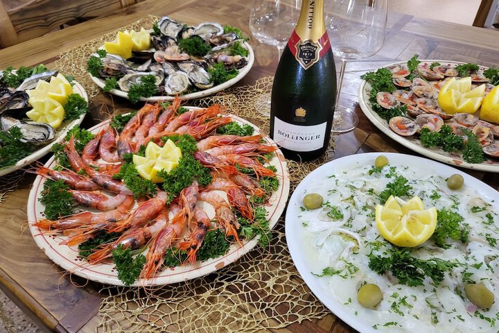 Dining 34 of 59