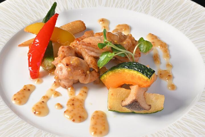 Dining 80 of 104