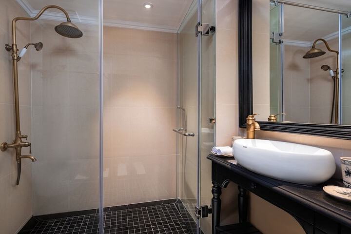 Clean Restrooms