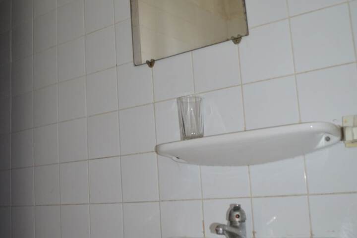Room 10 of 15
