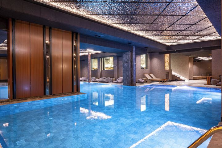 Pool 160 of 254